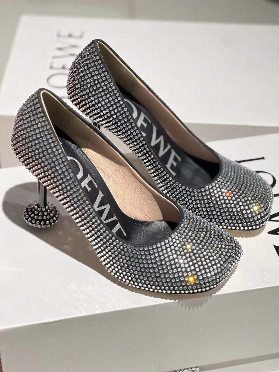 Туфли со стразами Loewe